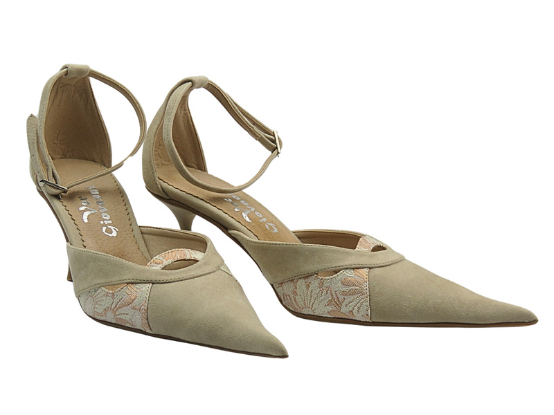 Lodičky na podpatku Ver Giovanni 527/13/M béžové s výšivkou a páskem
