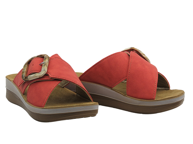 Dámské pantofle s přezkou červené INBLU FT-20