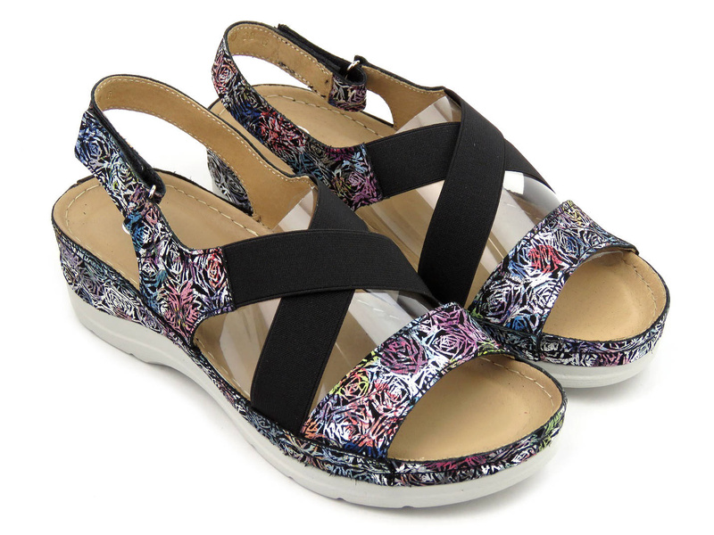 Pohodlné dámské sandály na klínku - HELIOS Komfort 100, černé