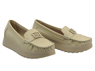 Polobotky, dámské mokasíny z přírodní kůže béžové Vinceza 66771