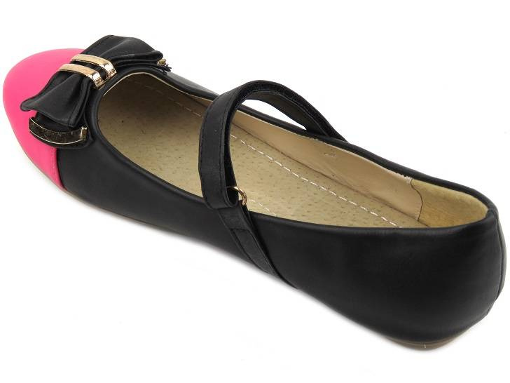 Dětské dívčí boty Badoxx 5BL-111 černé barvy s růžovou špičkou