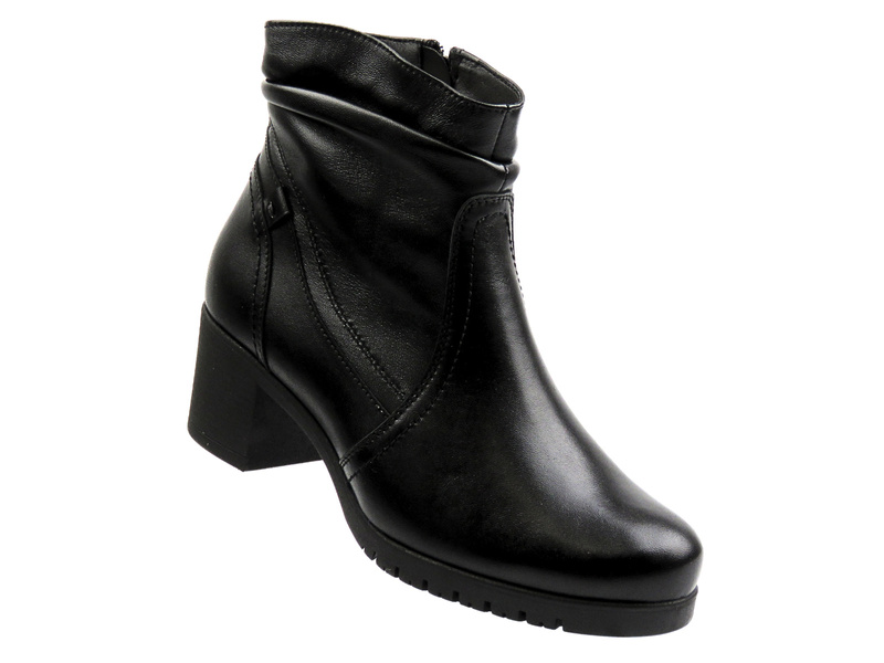Pohodlné dámské kožené kotníkové boty s úzkým podpatkem - Galant 3320, černé
