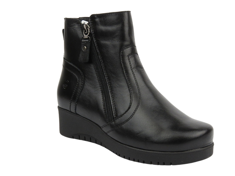 Pohodlné, kožené dámské kotníkové boty s jemným klínkem - Galant 729, černé