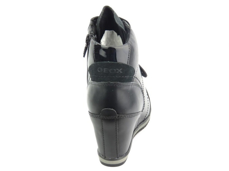 Dámské tenisky Geox D4454A