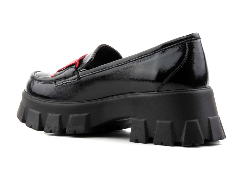 Lakované dámské lordy s masivní podrážkou - VENEZIA 13165 COMB, černá