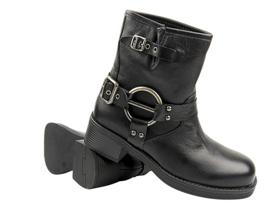 Dámské kožené kotníkové boty Venezia W014LEBLOBB008 Černé nazouvací boty