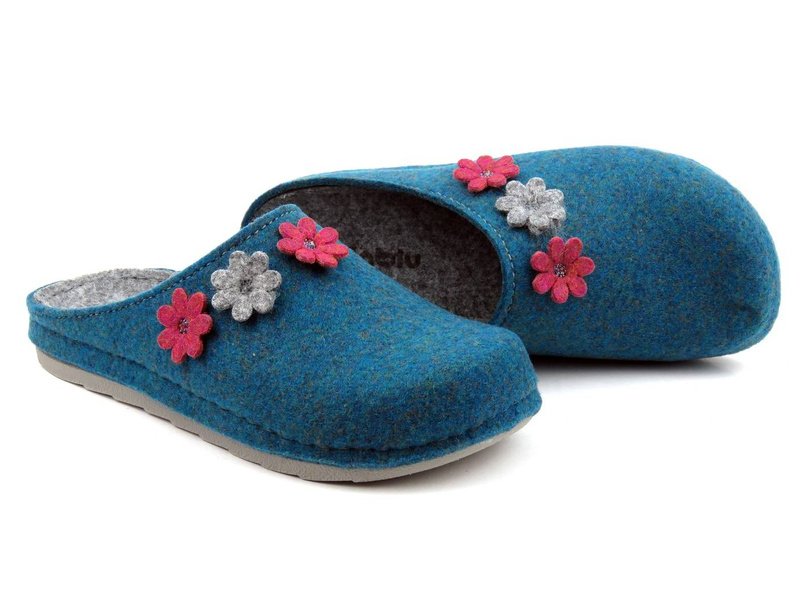 Dámské pantofle z EKO plsti - INBLU UA-34, modré s květy