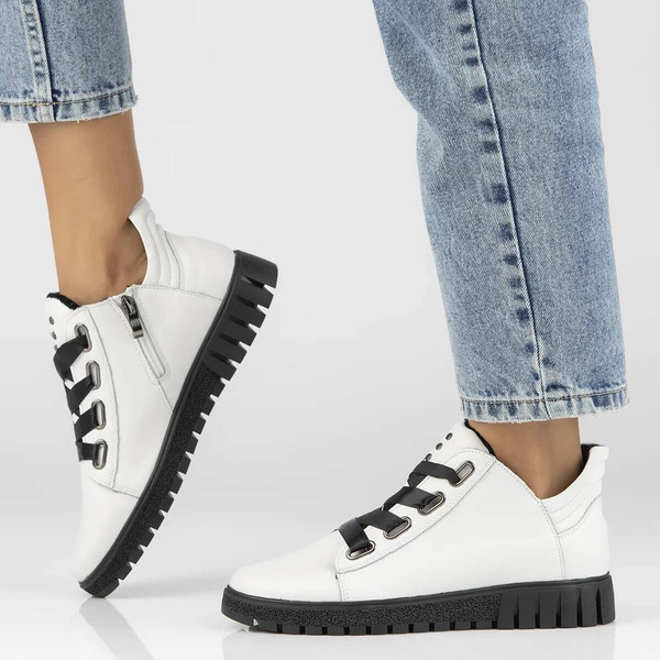 Dámské kotníkové boty na platformě - Filippo DBT3197/24, bílé