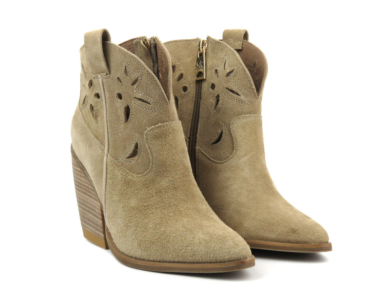 Dámské ažurové kozačky na podpatku - CARINII B9483, béžová barva