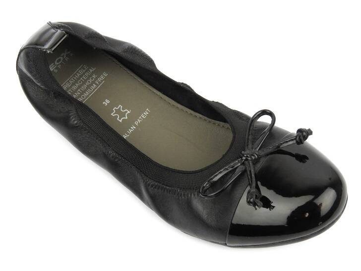 Kožené balerínky Geox J11B0F, černé