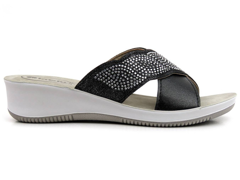 Lehké dámské žabky - INBLU SE-03, černé