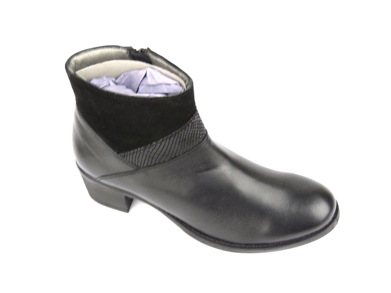 Dámské kožené kotníkové boty - Vanelli 172, černé