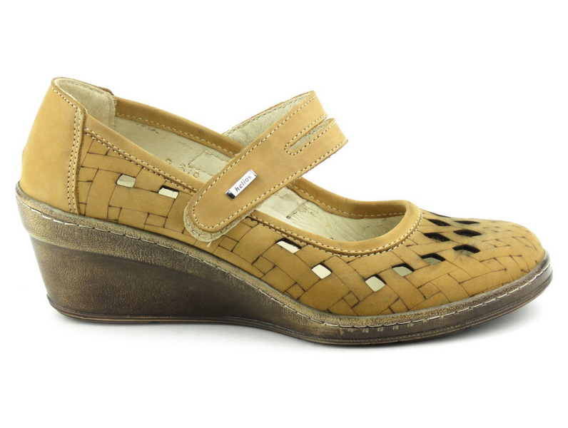 Dámské prolamované boty na klínku - Helios Komfort 678-2, světle hnědé