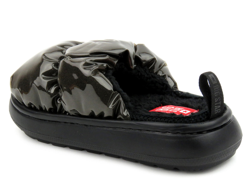 Měkké dámské pantofle se silnou podrážkou - Big Star MM274130, černé