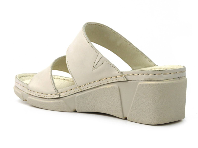 Dámské kožené sandály na klínku - HELIOS Komfort 119, zlaté