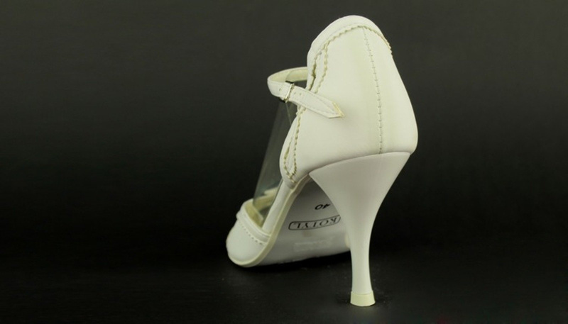 Svatební lodičky s mašlí - Kotyl 153, bílé