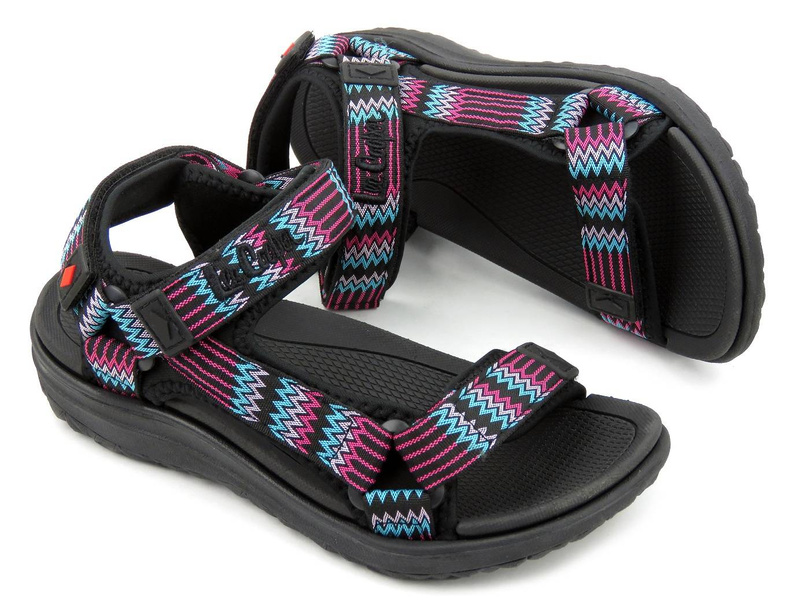 Dámské sportovní sandály na suchý zip - Lee Cooper 22-34-0948, černé se vzory