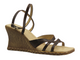 Dámské hnědé sandály na klínku FAMAX 271