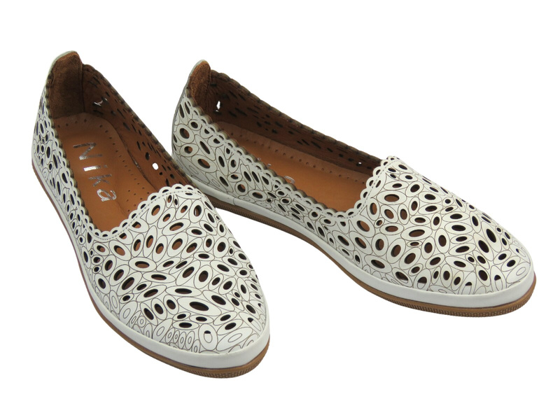 Bílé dámské kožené polobotky od polské značky Nika Komfort H-477