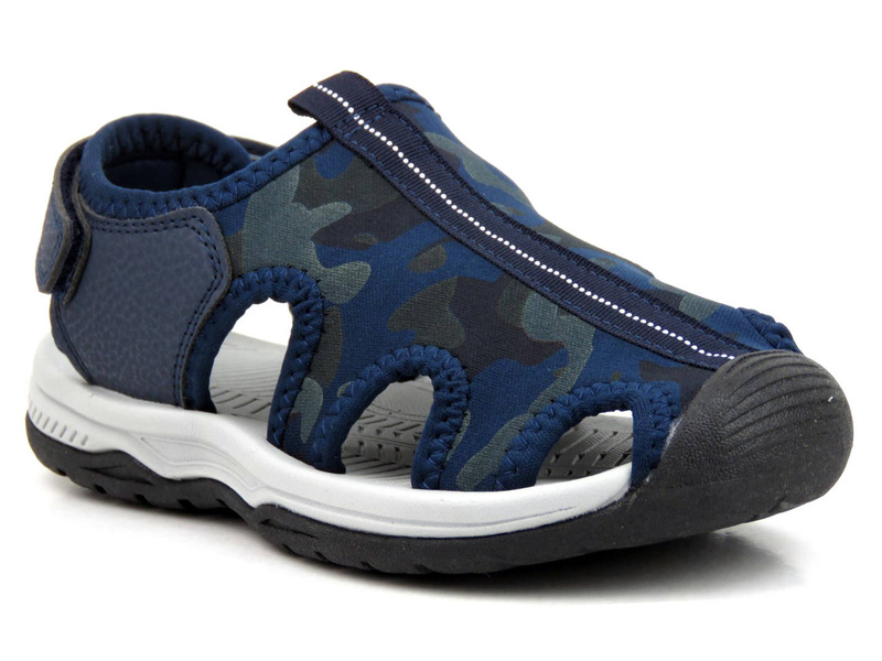 Dětské a mládežnické sandály s uzavřenou špičkou - WOJTYŁKO 22311, tmavě modrá, maskáč