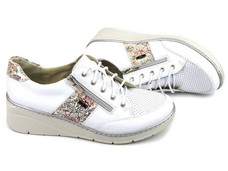 Kožené dámské boty na klínku s prolamovaným svrškem - HELIOS Komfort 406, bílá