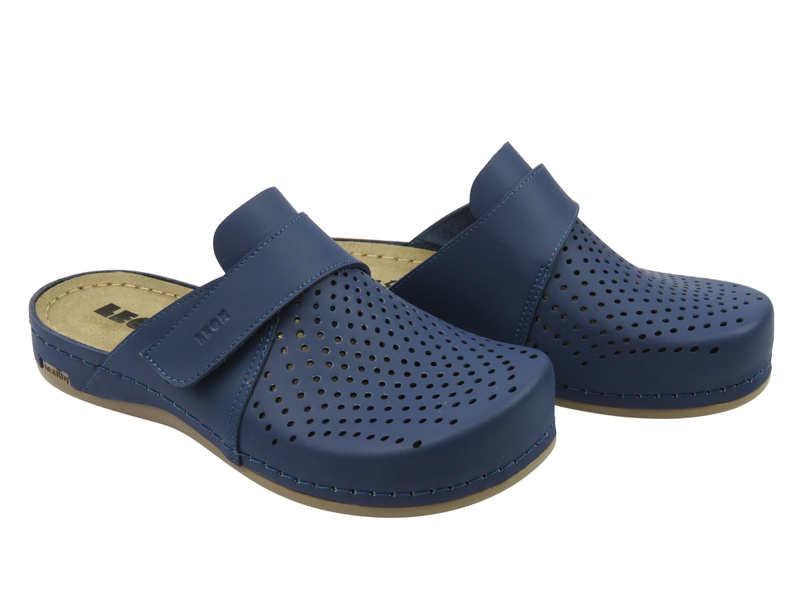 Dámské kožené, perforované pantofle tmavě modré Leon 970