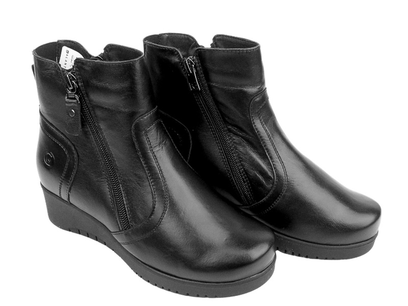 Pohodlné, kožené dámské kotníkové boty s jemným klínkem - Galant 729, černé