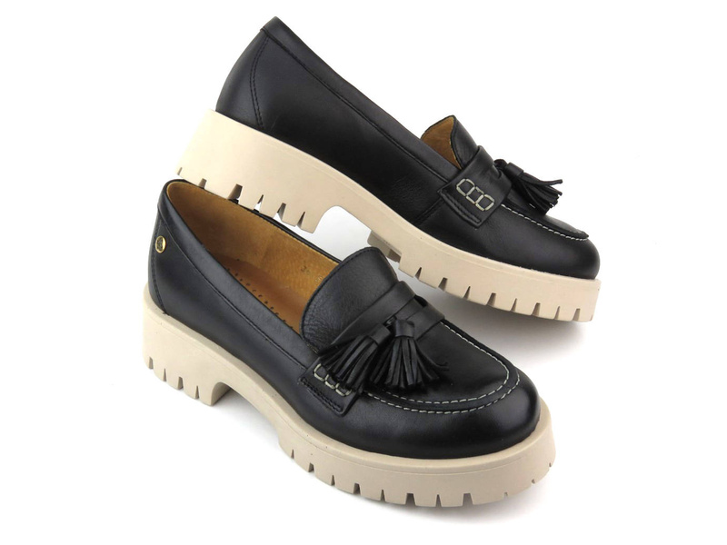 Dámské boty a mokasíny MACIEJKA 05497-01, černé