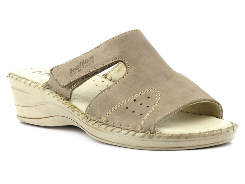 Pohodlné dámské pantofle na nízkém klínku - HELIOS Komfort 203, béžové