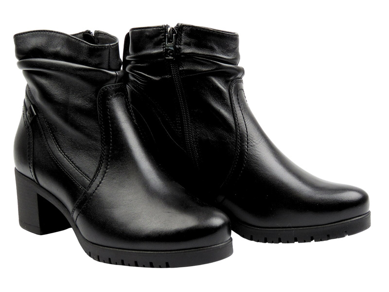 Pohodlné dámské kožené kotníkové boty s úzkým podpatkem - Galant 3320, černé