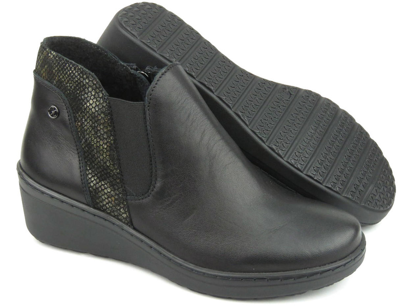 Elegantní dámské kozačky na klínku - HELIOS Komfort 596, černá 2