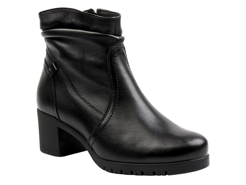 Pohodlné dámské kožené kotníkové boty s úzkým podpatkem - Galant 3320, černé