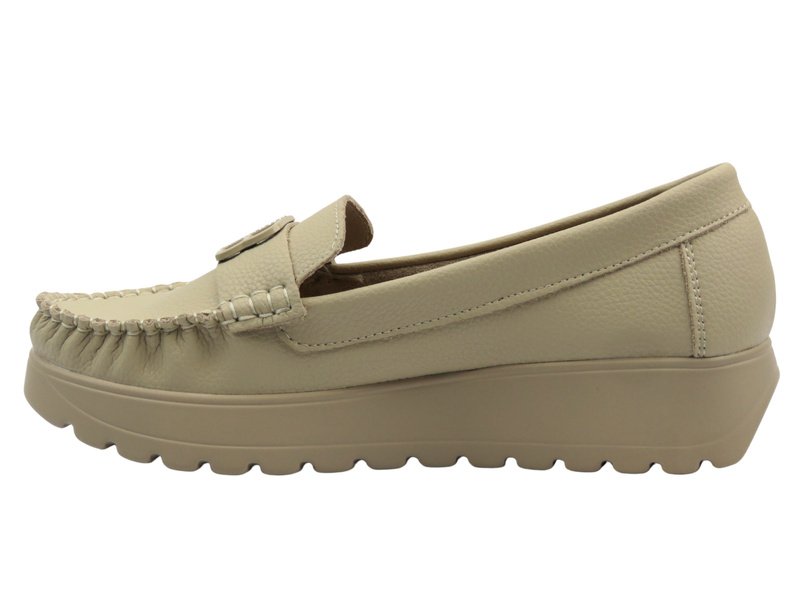 Polobotky, dámské mokasíny z přírodní kůže béžové Vinceza 66771