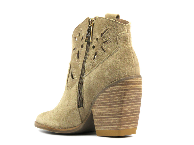 Dámské ažurové kozačky na podpatku - CARINII B9483, béžová barva