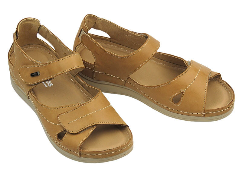 Kožené dámské sandály na platformě – HELIOS Komfort 139, světle hnědé