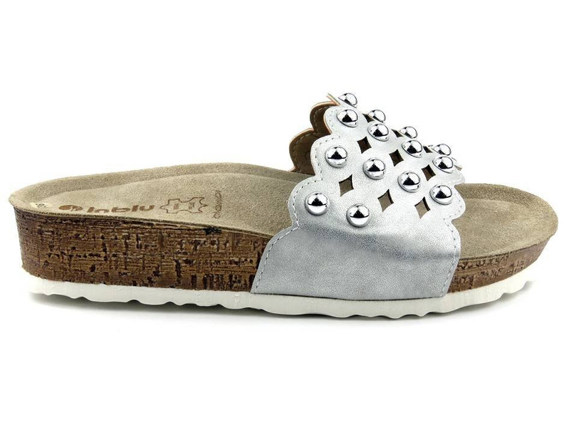 Dámské žabky se stříbrnými kuličkami - INBLU NM-23, stříbrné