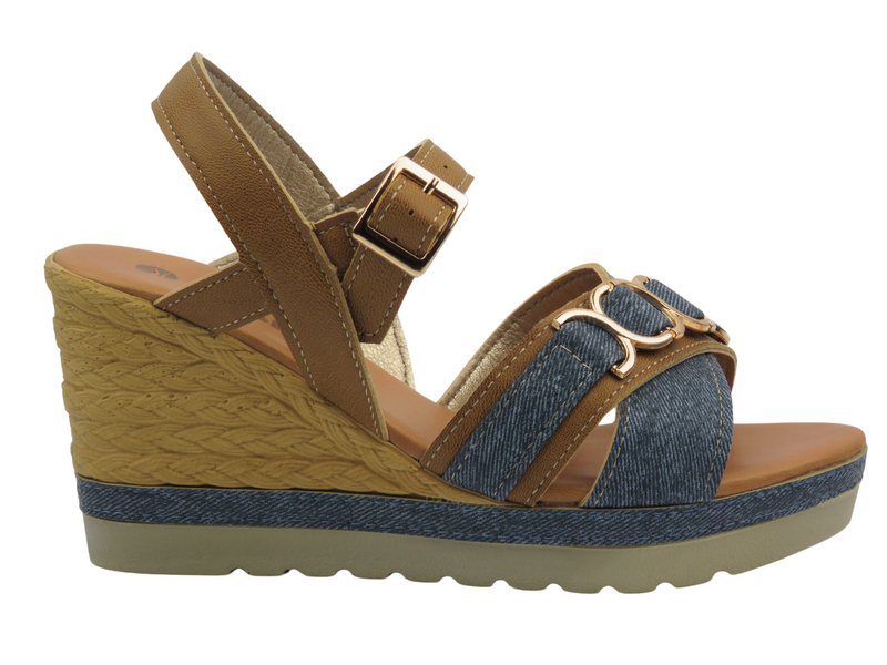 Dámské sandály na klínku, hnědé INBLU FG-41