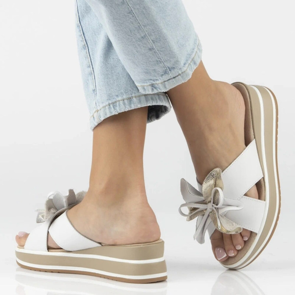 Stylové dámské pantofle Filippo DK7636/26 v bílé barvě